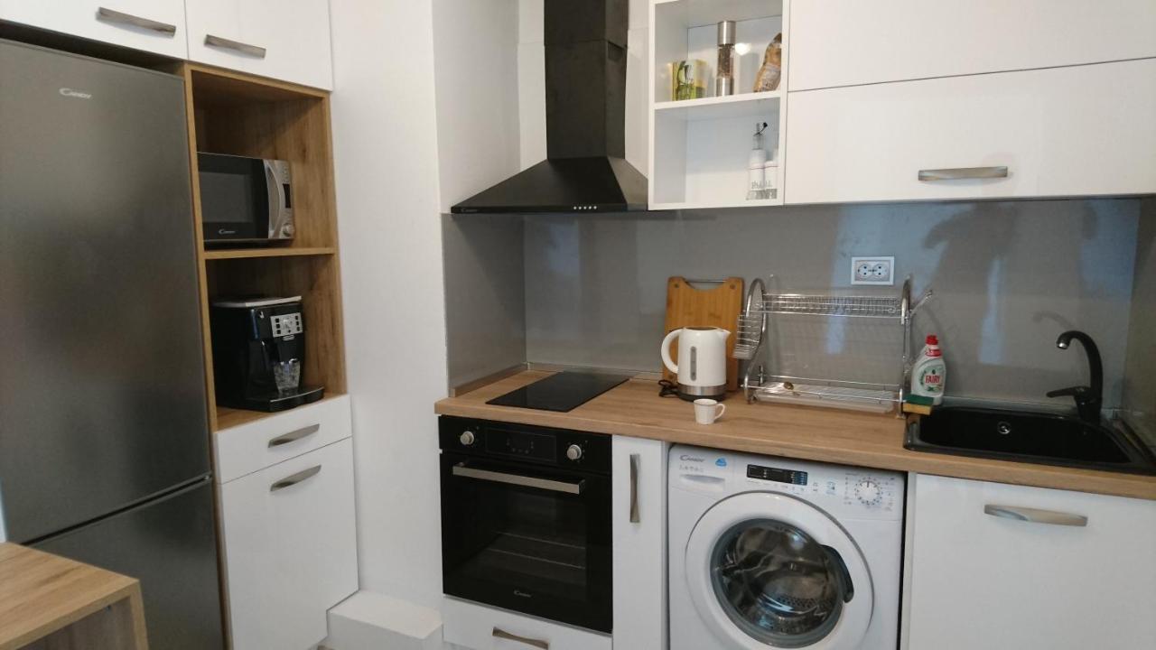 Park Apartments & Rooms Popovi Sandanski Luaran gambar